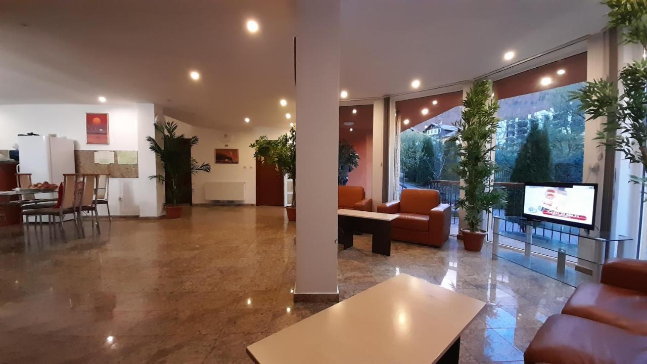 Pensiunea Lucy Sinaia Exterior photo